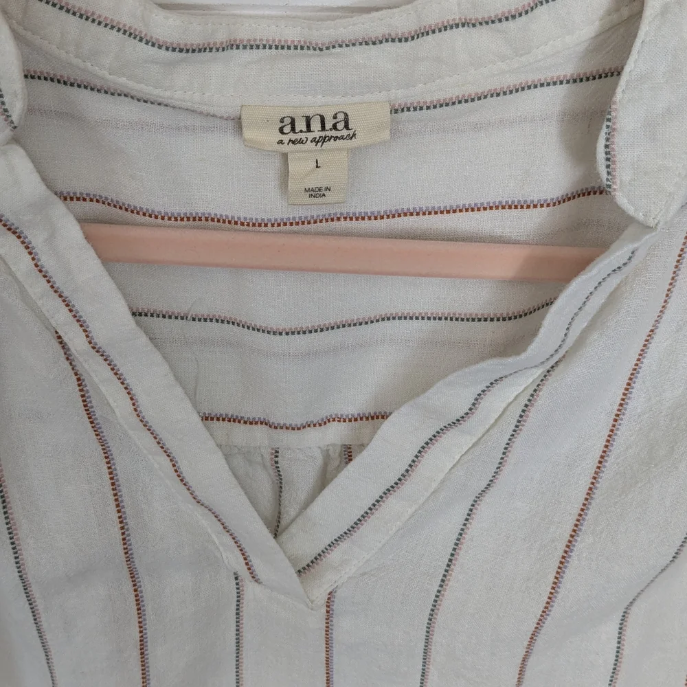A.n.a V-Neck Short Sleeve Cropped Linen Pullover Top L - Picture 4 of 9
